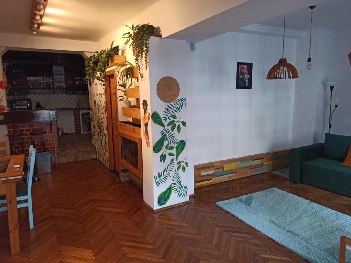 Home Central Apartment Brasov Exterior photo