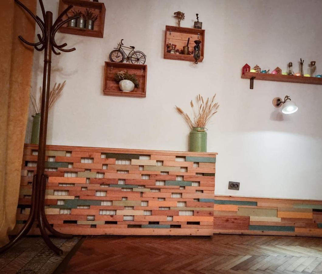Home Central Apartment Brasov Exterior photo